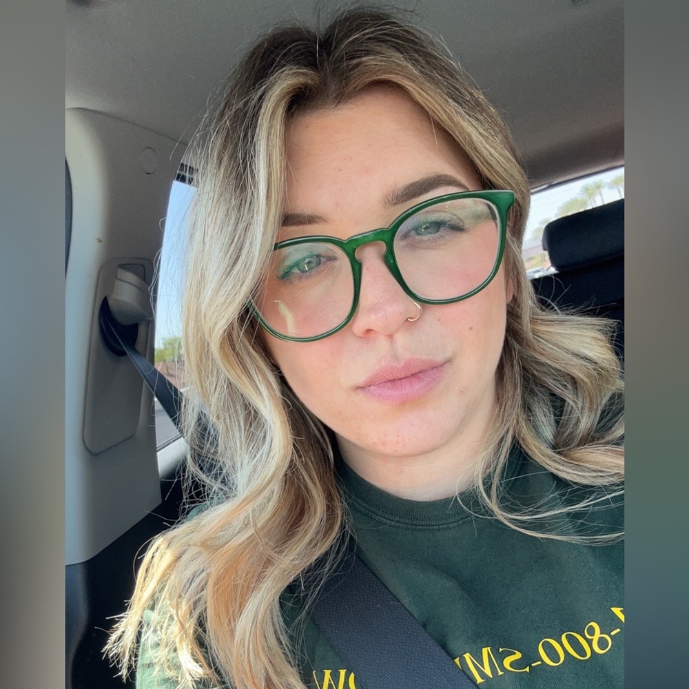 Meet your Posher, Kasey